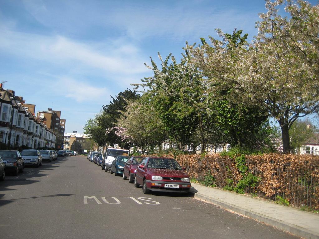 Holmewood Homestay London Eksteriør billede