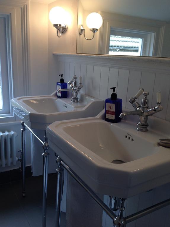 Holmewood Homestay London Værelse billede