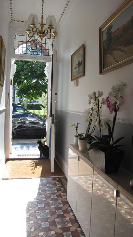 Holmewood Homestay London Eksteriør billede
